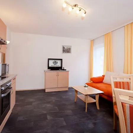 Fuchs_ferienwohnung شقة *